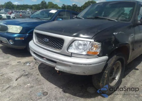 1998 Ford F-150 z USA, uszkodzony, nr VIN 1FTZF1768WNB23028